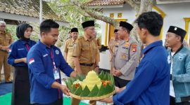 Hari Jadi Ke- 3 Rinjani Foundation Diperingati di Makam Ulama, Amrullah Berikan Apresiasi Tinggi. (Foto: Istimewa) 