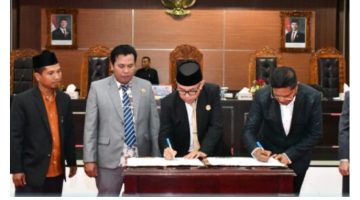 Pemda dan DPRD Lotim Tandatangani Nota Kesepakatan Perubahan KUA – PPAS Tahun Anggaran 2025 