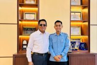 Bupati Lotim Haerul Warisin bersama Dirut PDAM Sopyan Hakim 