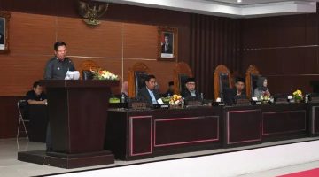 Paripurna DPRD Lombok Timur: LKPJ 2025 Disahkan, Bupati Komitmen Perbaiki Koordinasi Dana Pusat
